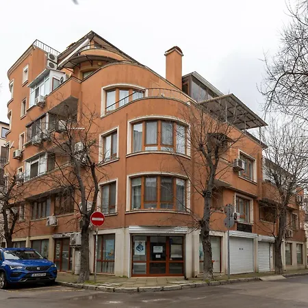 2br - Workspace With Elevator