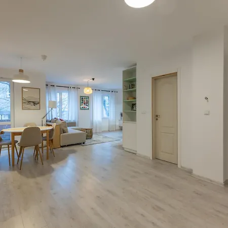 Apartment 2br - Workspace With Elevator *