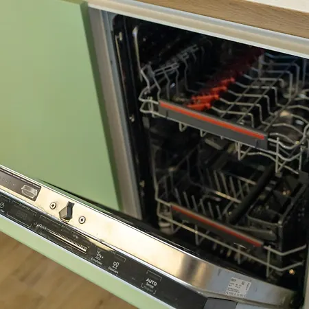 Apartament 2br - Workspace With Elevator Varna