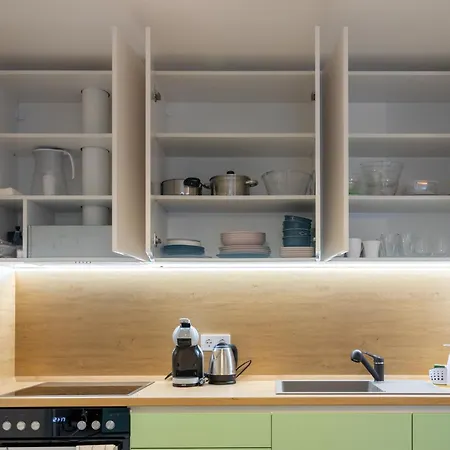 2br - Workspace With Elevator Варна