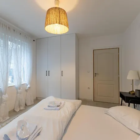 2br - Workspace With Elevator * Варна