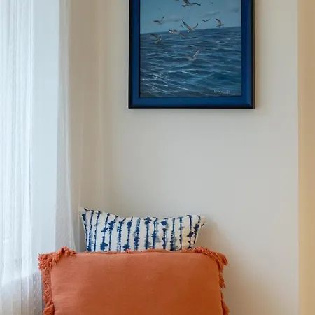 Апартаменты 2br - Workspace With Elevator