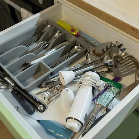 2br - Workspace With Elevator Варна