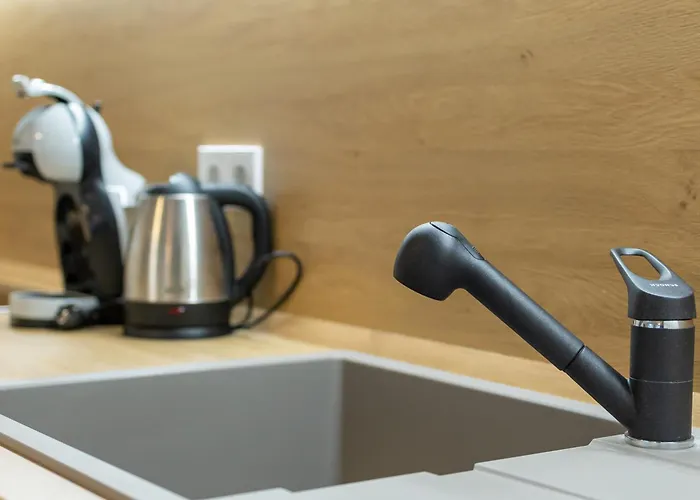 2br - Workspace With Elevator * וארנה