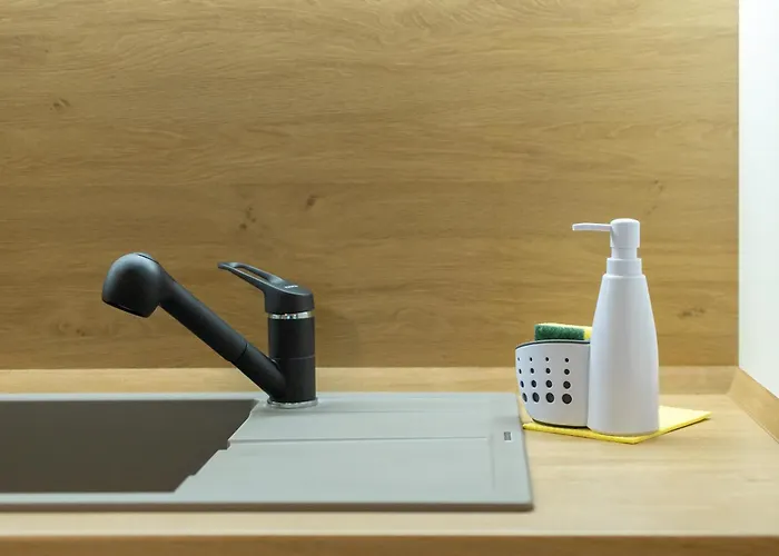 Apartment 2br - Workspace With Elevator