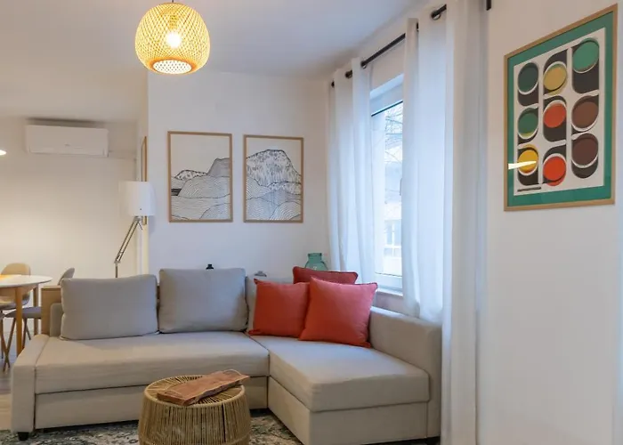 2br - Workspace With Elevator דירה וארנה